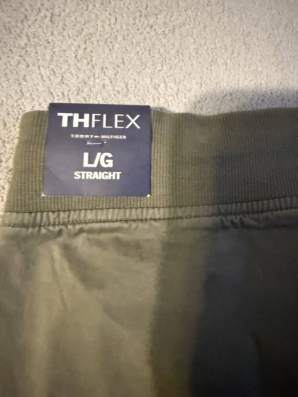 Tommy Hilfiger THFLEX Men’s Green Solid Chino Pants Straight Leg Drawstring L