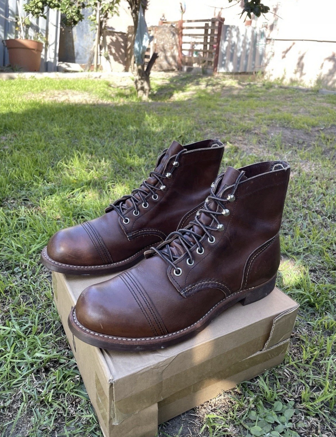 RED WING Iron Ranger Heritage 8085 Men’s Size 8.5 | COMES WITH Leather Cream