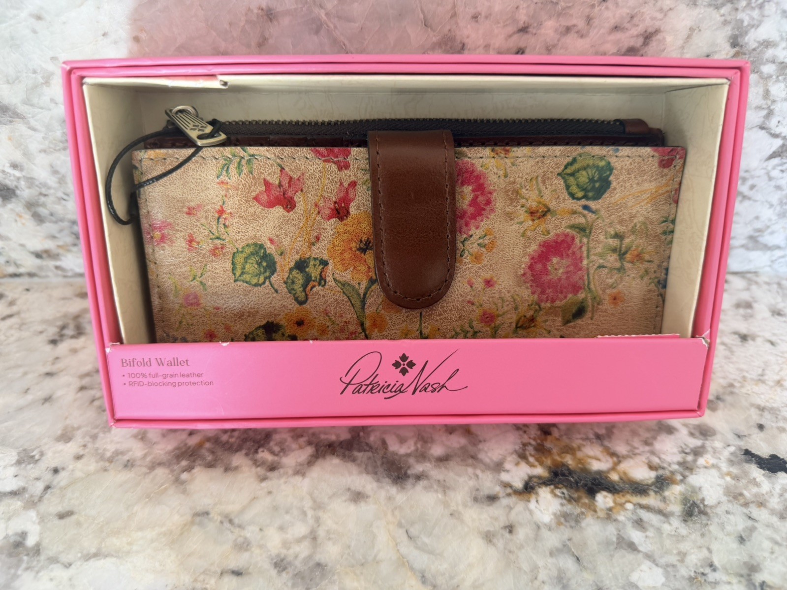 WOMEN’S PATRICIA NASH TAN/FLORAL PRAIRIE ROSE NAZARI BIFOLD LEATHER WALLET NIB