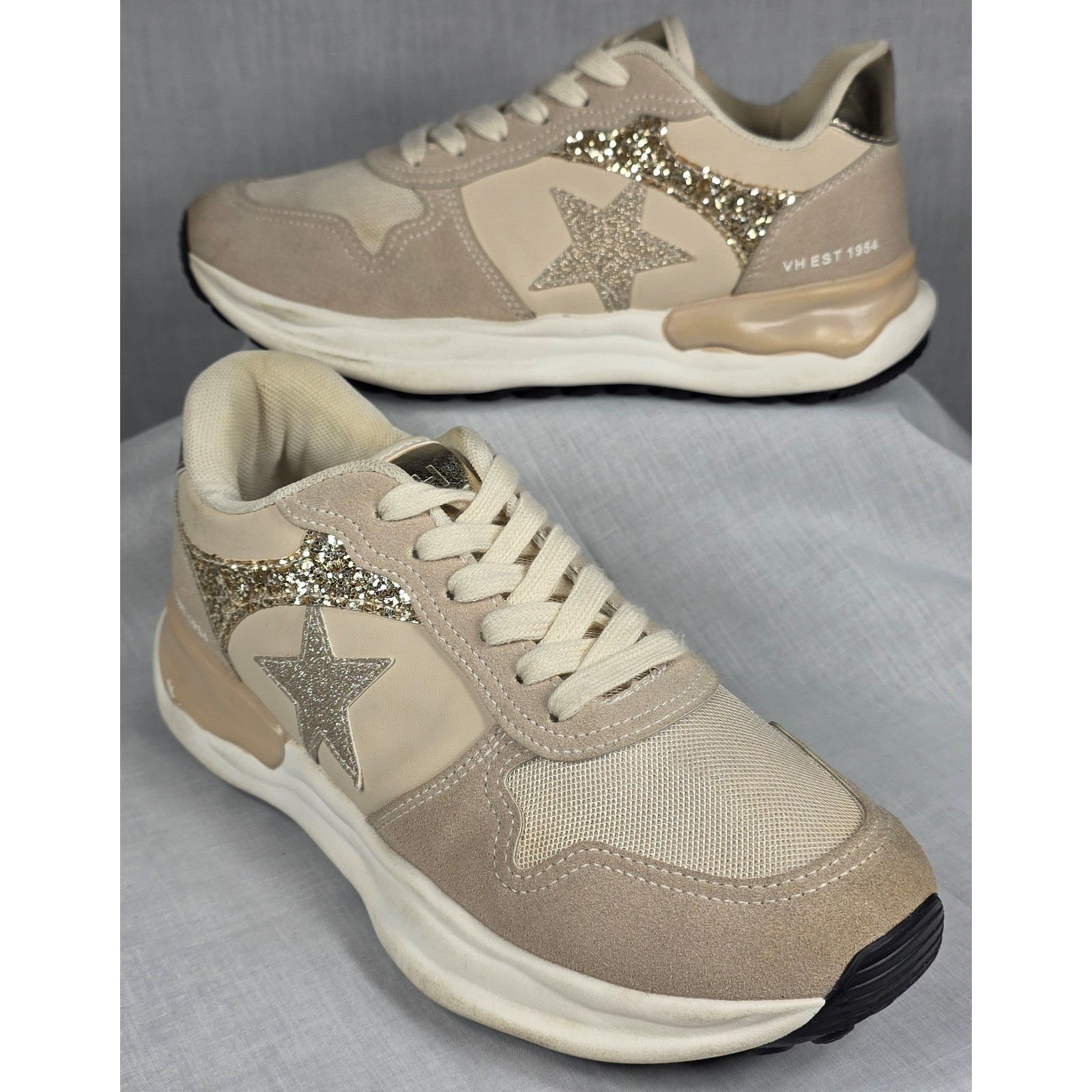 Vintage Havana Gadol Beige Tan Gold Glitter Star Sneakers VH EST 1954 Womens 7.5