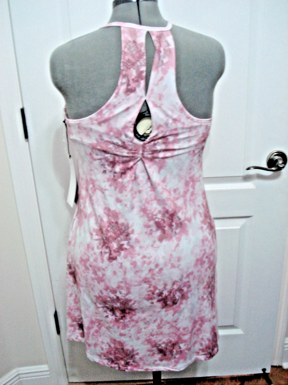 Kyodan Freedom Trail Stretch Rose Tie-Dye Athletic Dress Built-In Bra NWT Sz. M