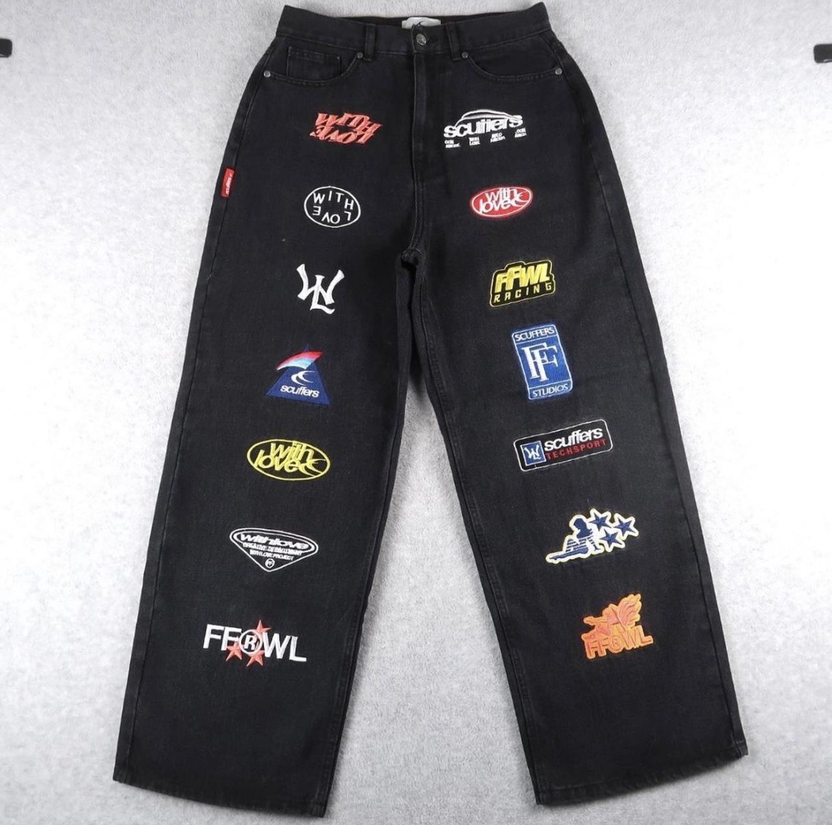 Scuffers Jeans Womens Size 36 (29.5×28) Embroidered Patch Black Wide Leg Baggy