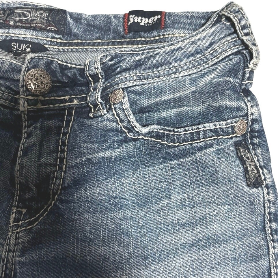 Silver Jeans Suki Low Capri Super Stretch Womens 28×22 Medium Wash Denim