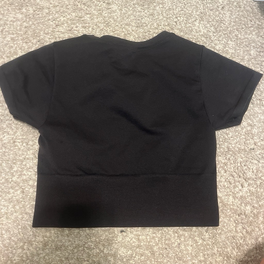 Offline by Aerie Women’s Black Cropped Crew Neck Knit T-Shirt Size S