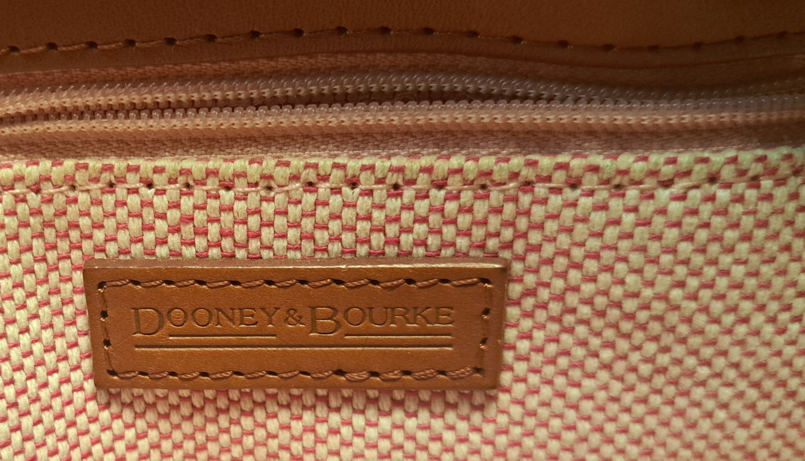 Vintage Dooney & Bourke Pebble Grain Drawstring Bucket Bag Ivory w / Brn Trim