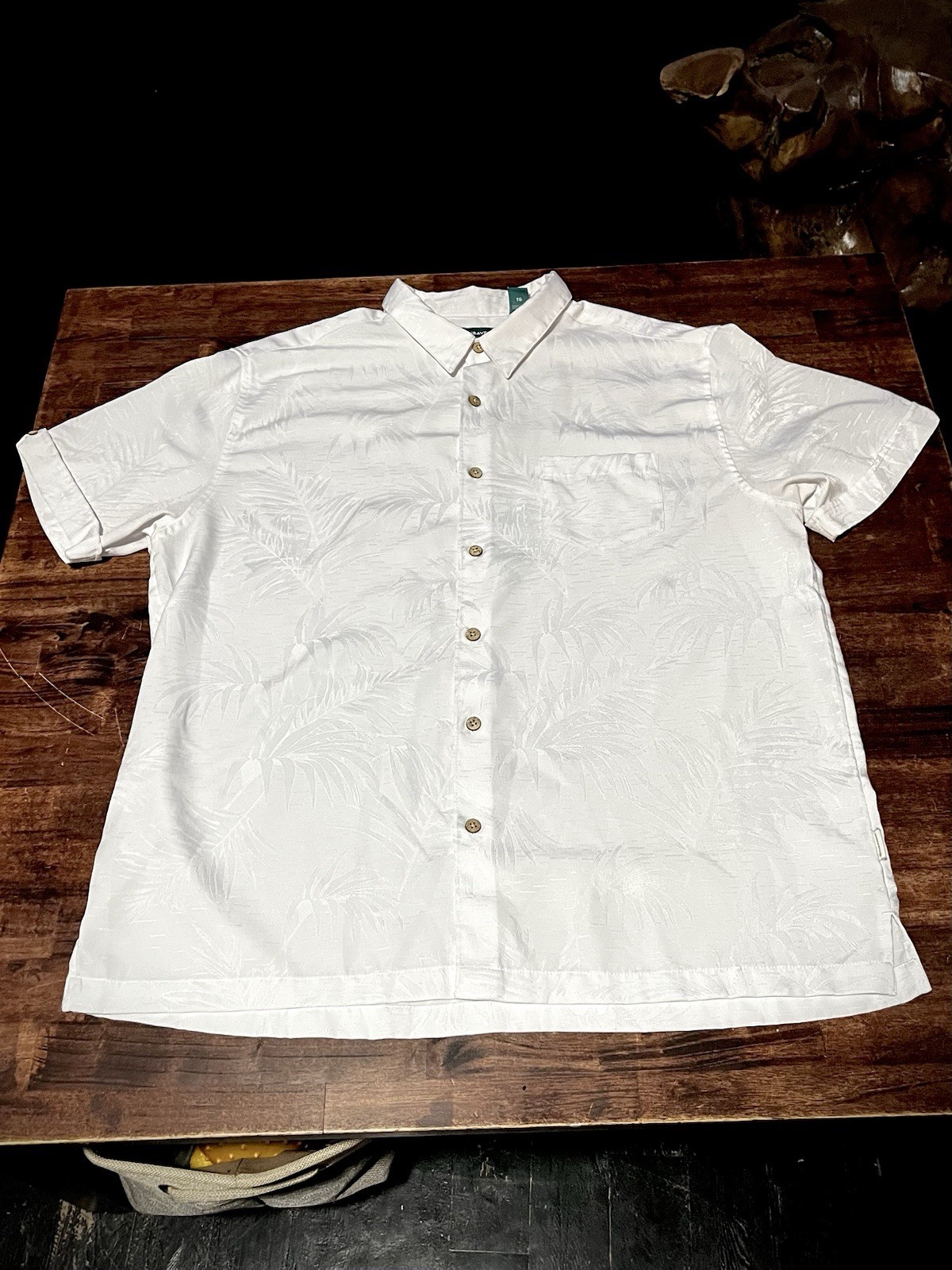 XL Cubavera White/ White Floral Short Sleeve Button Down With Collar