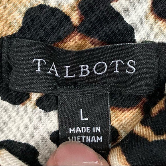 Talbots Classic Cotton Leopard Shirt Women’s Size L Button Front Neutral Chic