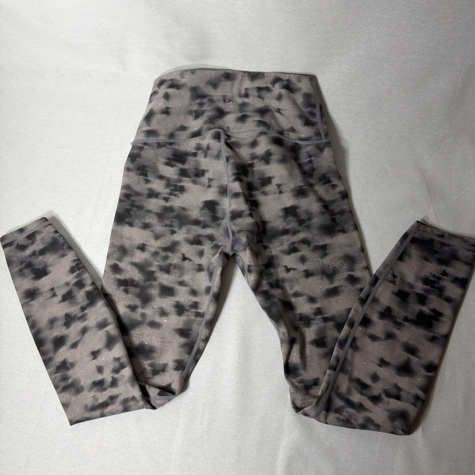Varley Century Black White Print Athletic Active Leggings Pants Womens Small L30