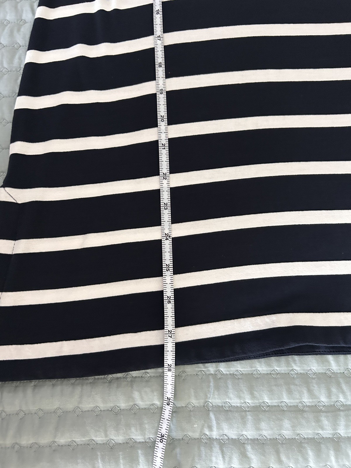 J. Jill Wearever Medium Women’s Navy/ White Striped Sleeveless Tunic Top