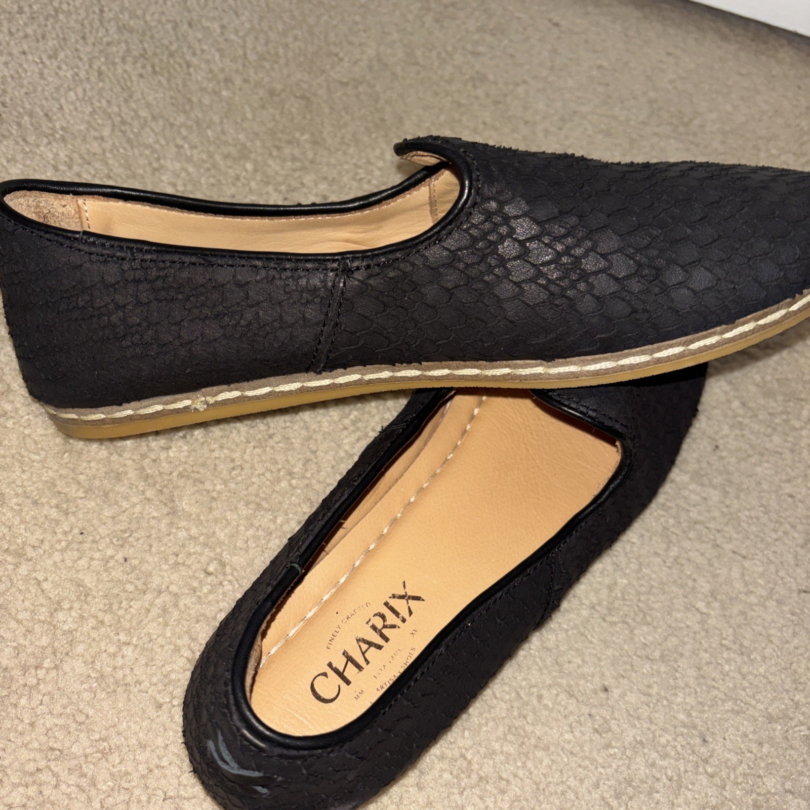 Charix Wild Black Embossed Leather Slip On Flats Women Size 39 US 8.75