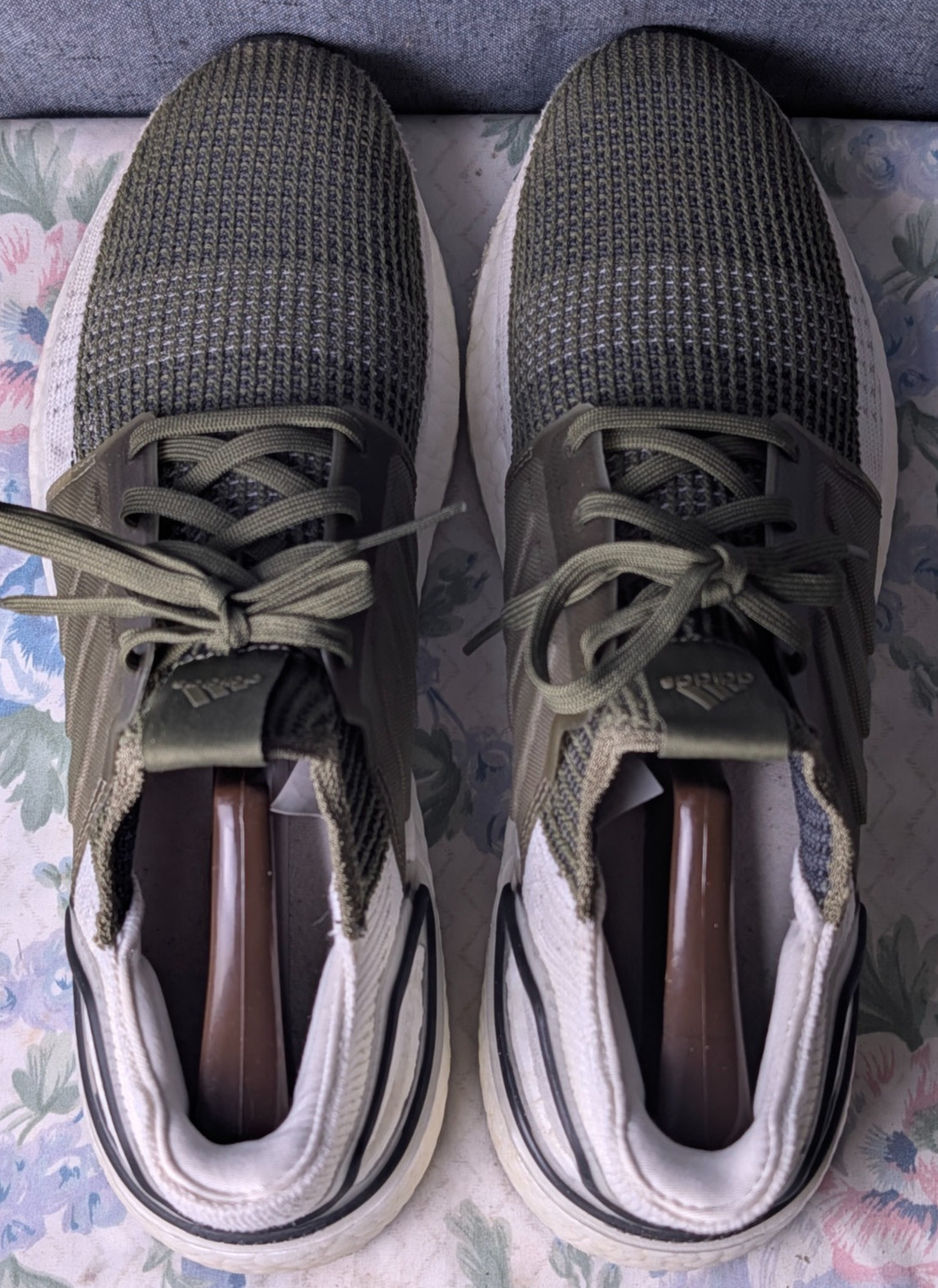 adidas UltraBoost 19 Olive Men’s 11 Primeknit Running Shoes Gym Sneakers F35243