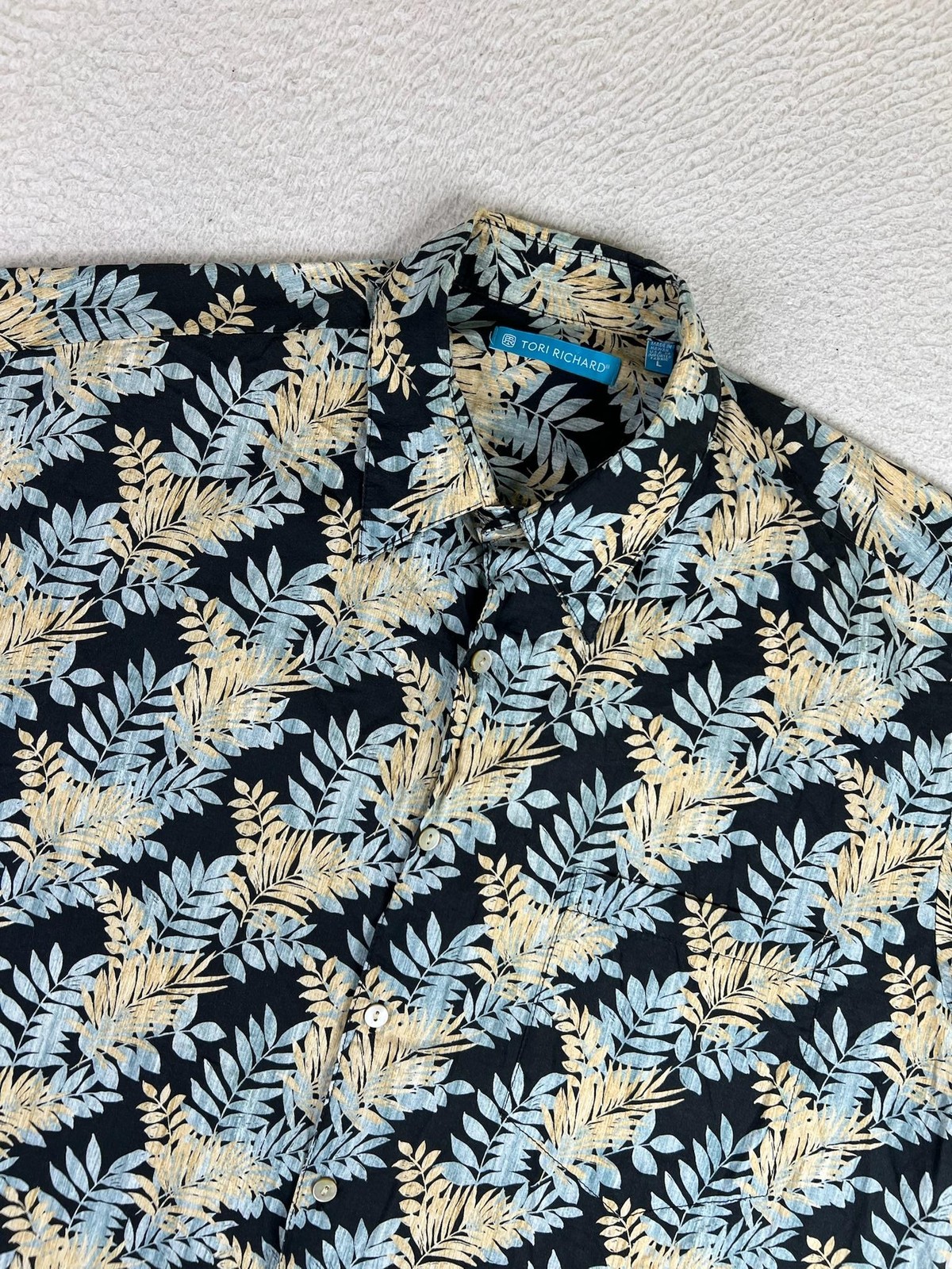 Tori Richard Shirt Mens Large Black Leaf Lawn Short Sleeve Button Up Hawaiian
