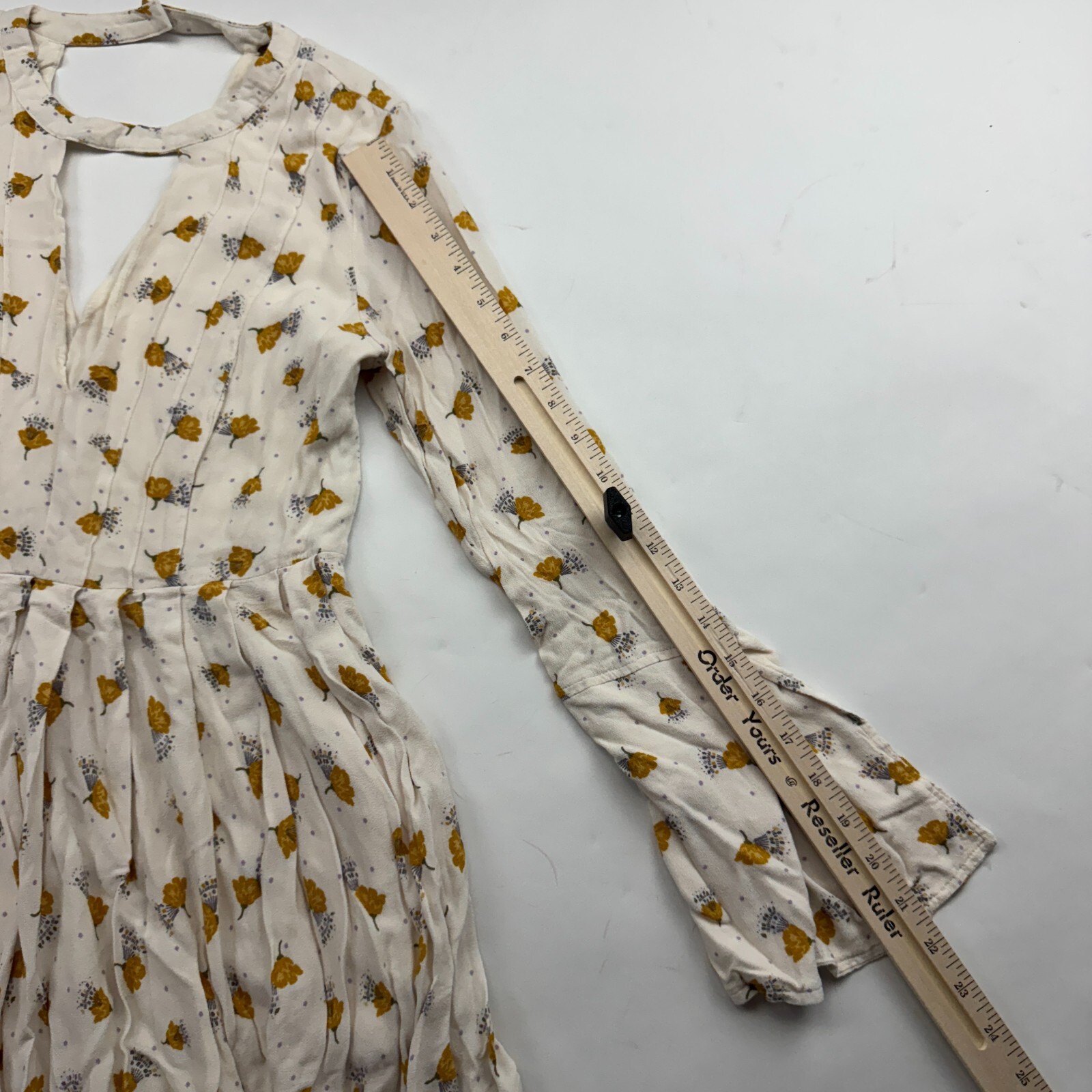 Free People Tegan Ivory Floral Long Flare Sleeve Mini Dress Rayon Sz 4 OB536552