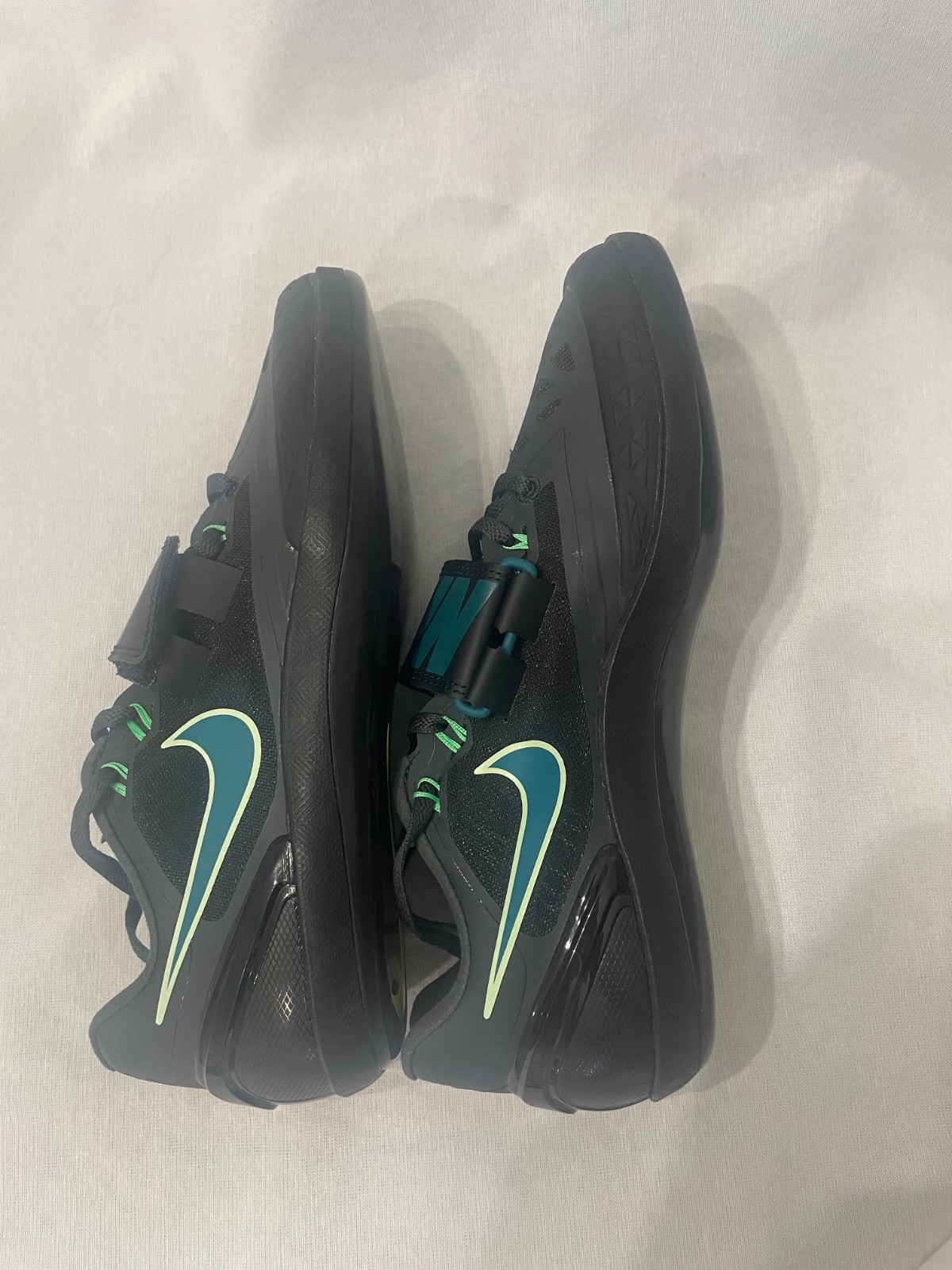 Size 9.5 – Nike Zoom Rotational 6 Anthracite Bright Spruce
