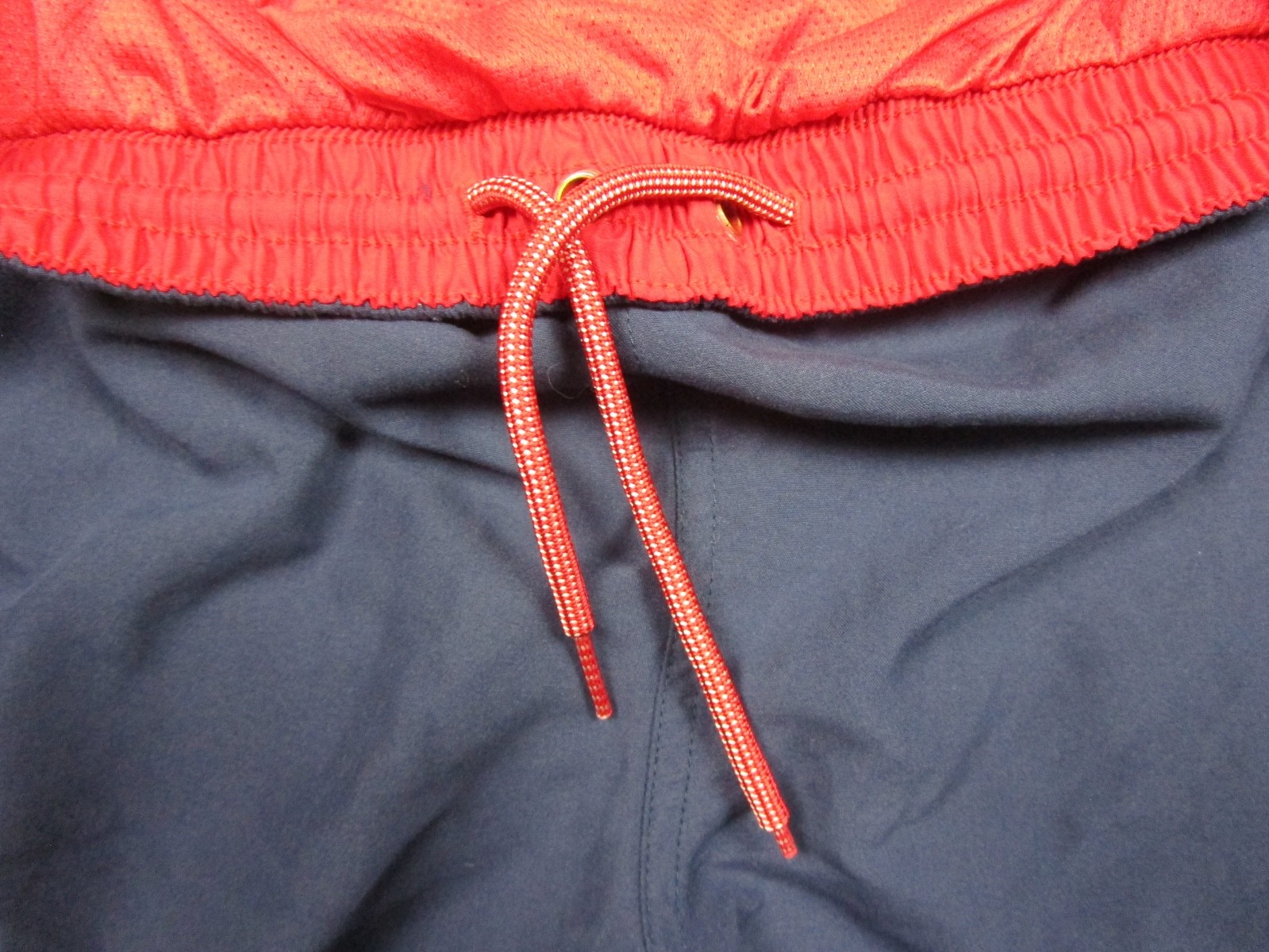 Nike Core Contend 8″ Volley Swim Trunks Athletic Men’s (L) Running Shorts