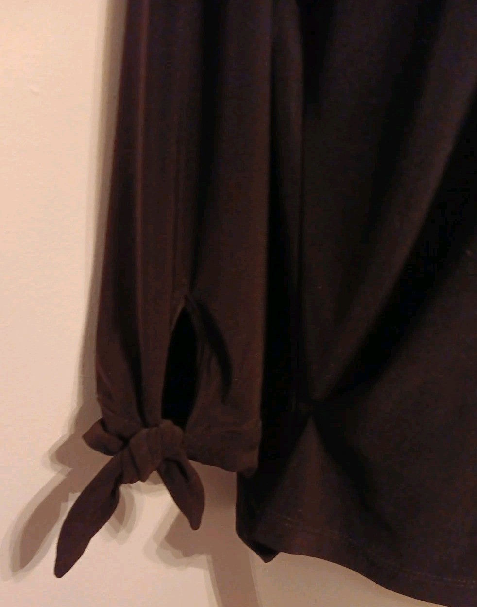 Anne Klein Black Top Stretch Small Collar 3/4 Tie Sleeves 3 Button Placket EUC