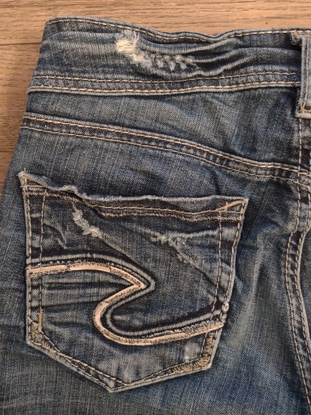 Silver Denim Jeans Women’s Suki Ankle Slim Size 29×27 Distressed Stretch