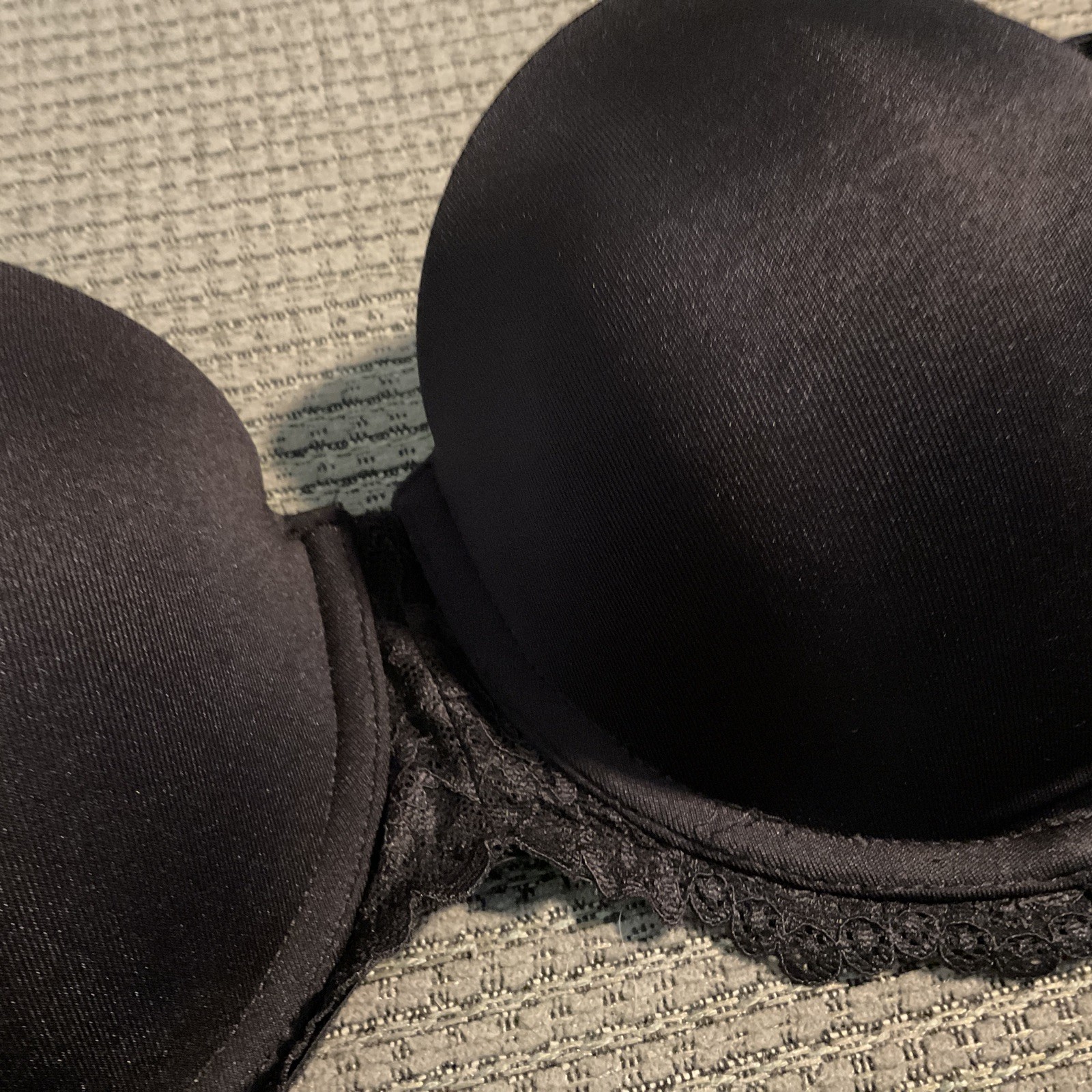 Maidenform Strapless Push Up Bra 38D Black Multiway Straps Underwire Lace SE1102