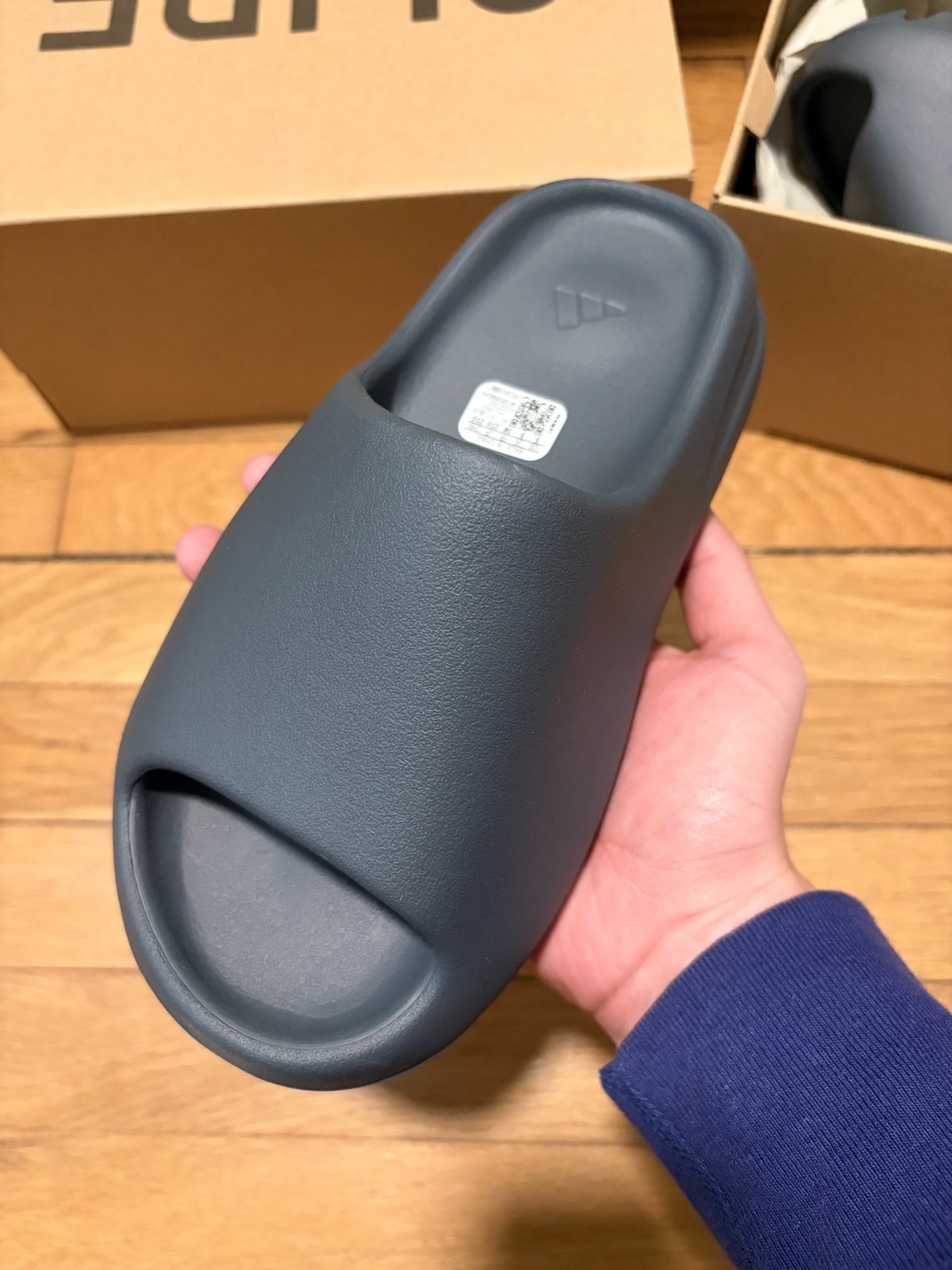 BRAND NEW adidas Yeezy Slide Slate Grey ID2350 100% Authentic Size : 7-10