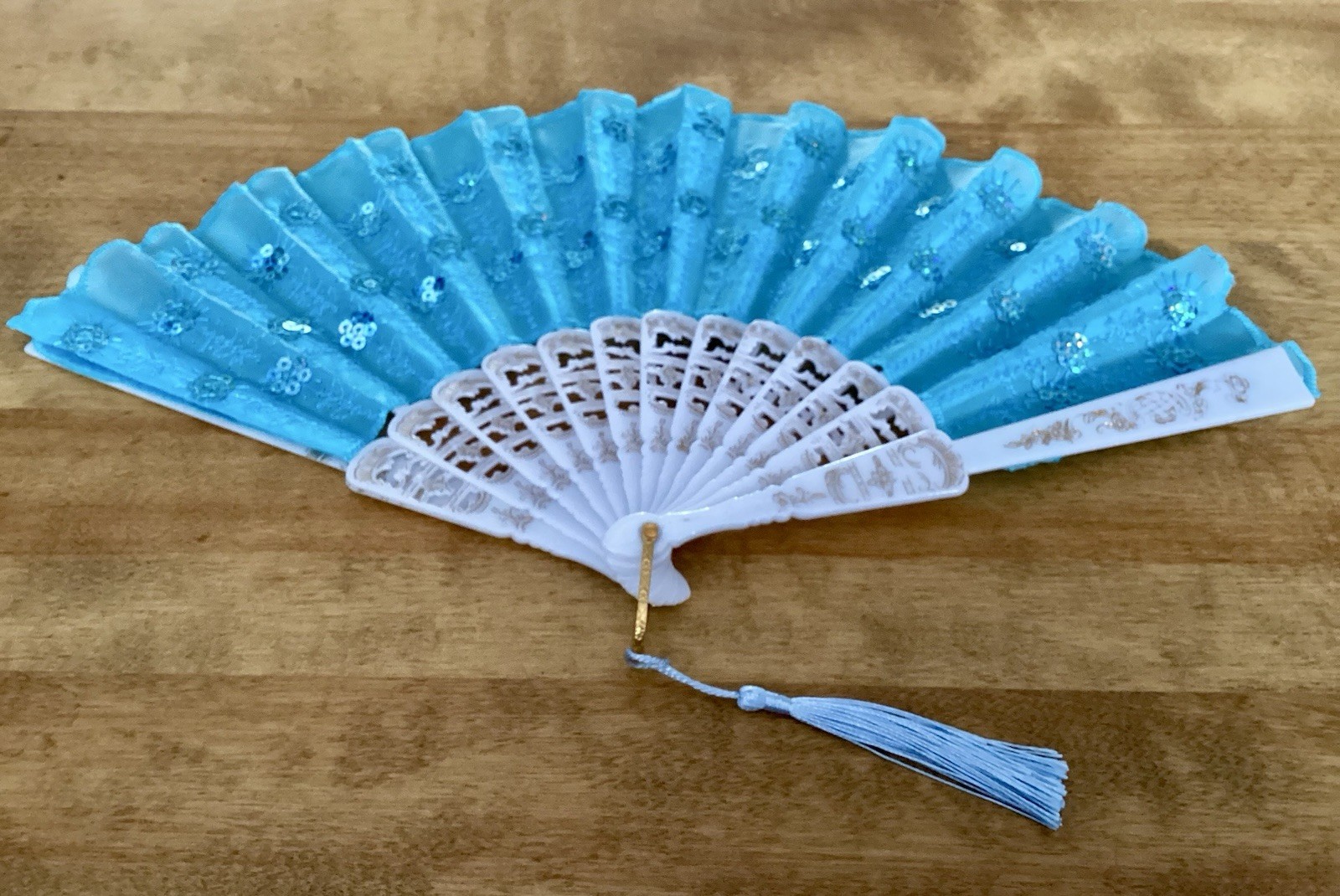 VTG Fabric/Plastic Decorative Fan, Blue & White, Gold Trim, Tassell-16” Wide