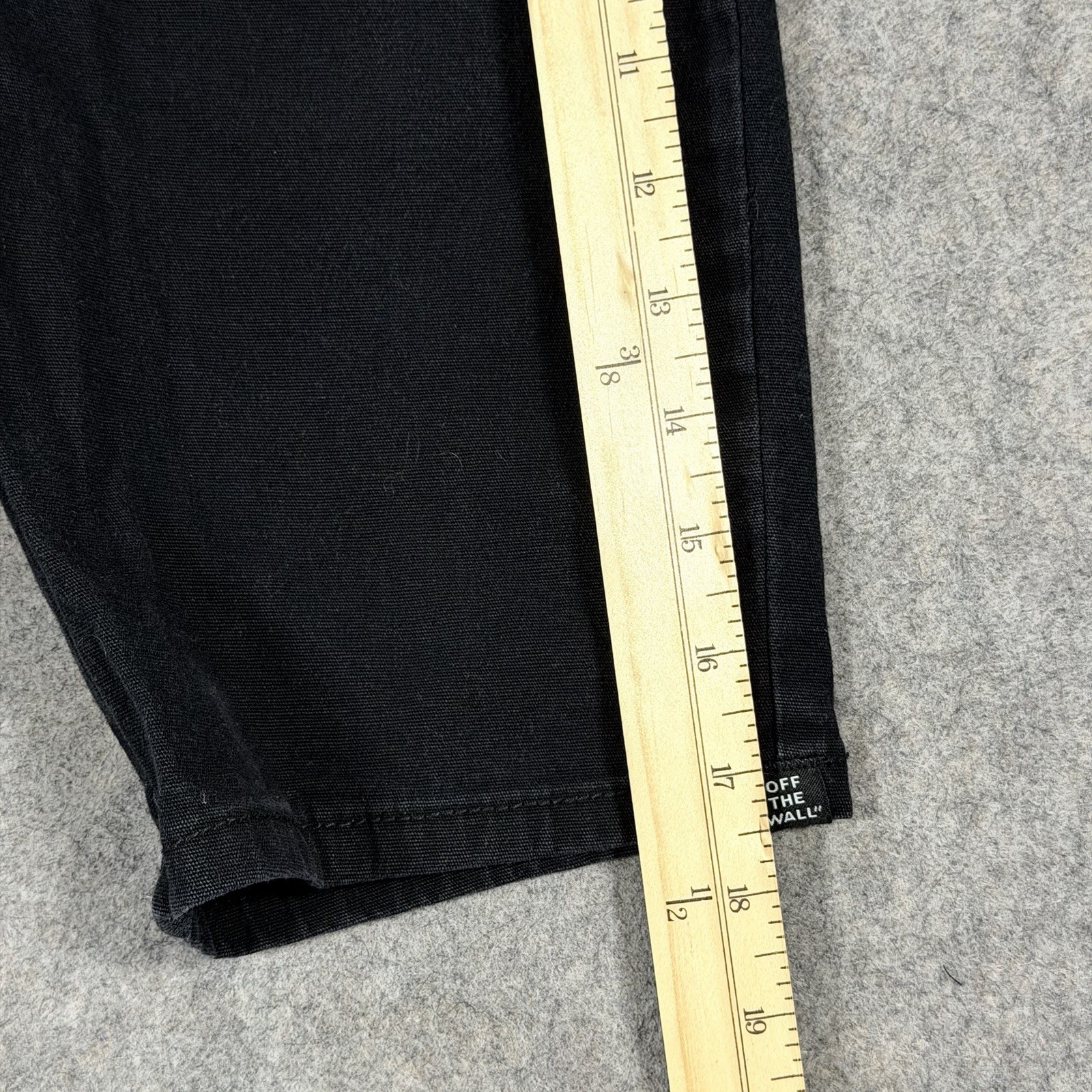 Vans Shorts Denim Jean Shorts Youth Boy’s Size 12 (Actual Fits 25.5×8.75) Black