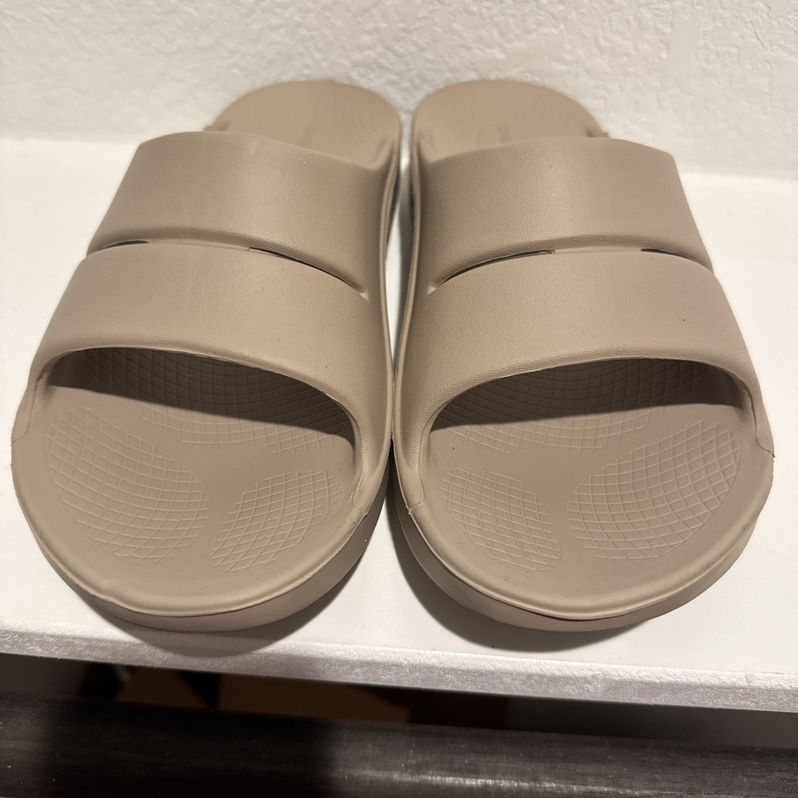 OOFOS Ooahh Black Comfort Slide Sandals Sport Recovery Men Size 10