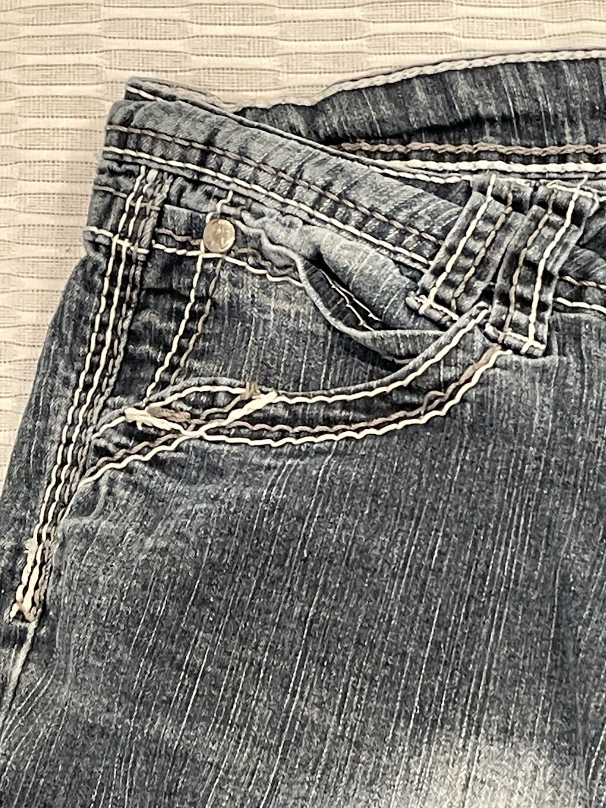 Angels Womens Size 11 Custom Cut Off Denim Shorts Frayed Raw Hem Blue Jeans W31