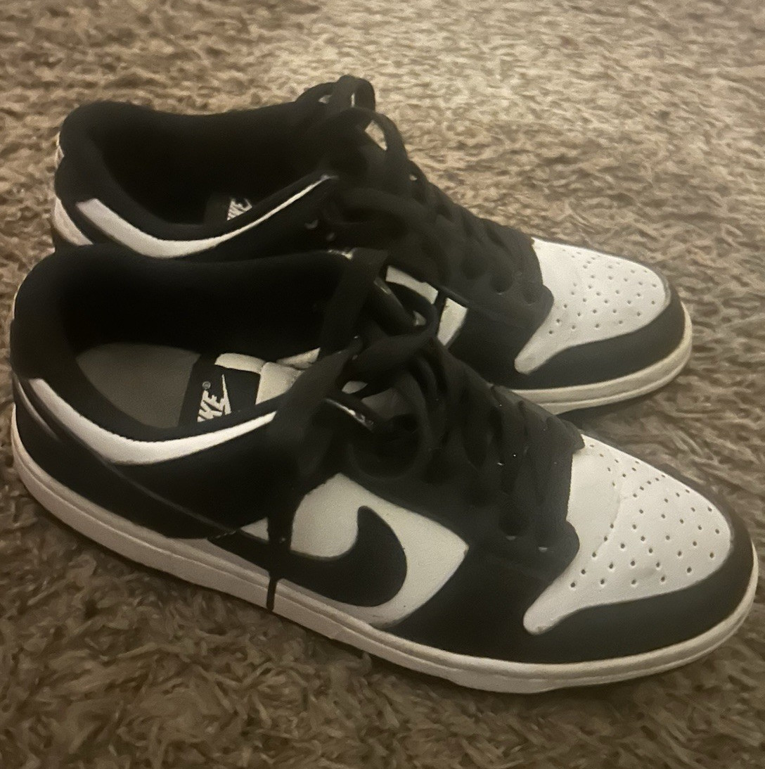 Nike Dunk Black/White Colorblock Low Top Lace-Up Sneakers Unisex Adults