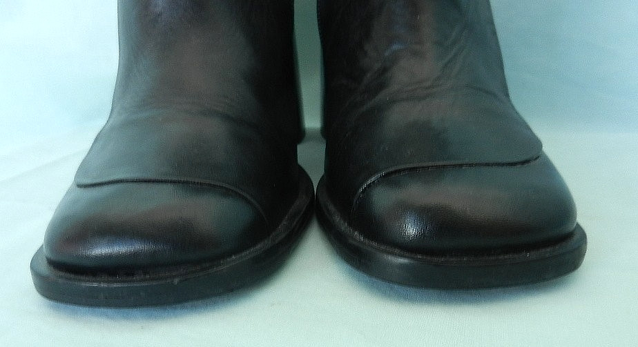 CANDIE’S Y2K Black Leather 3.5″ High Chunky Heels Square Toes Ankle Booties, 8M