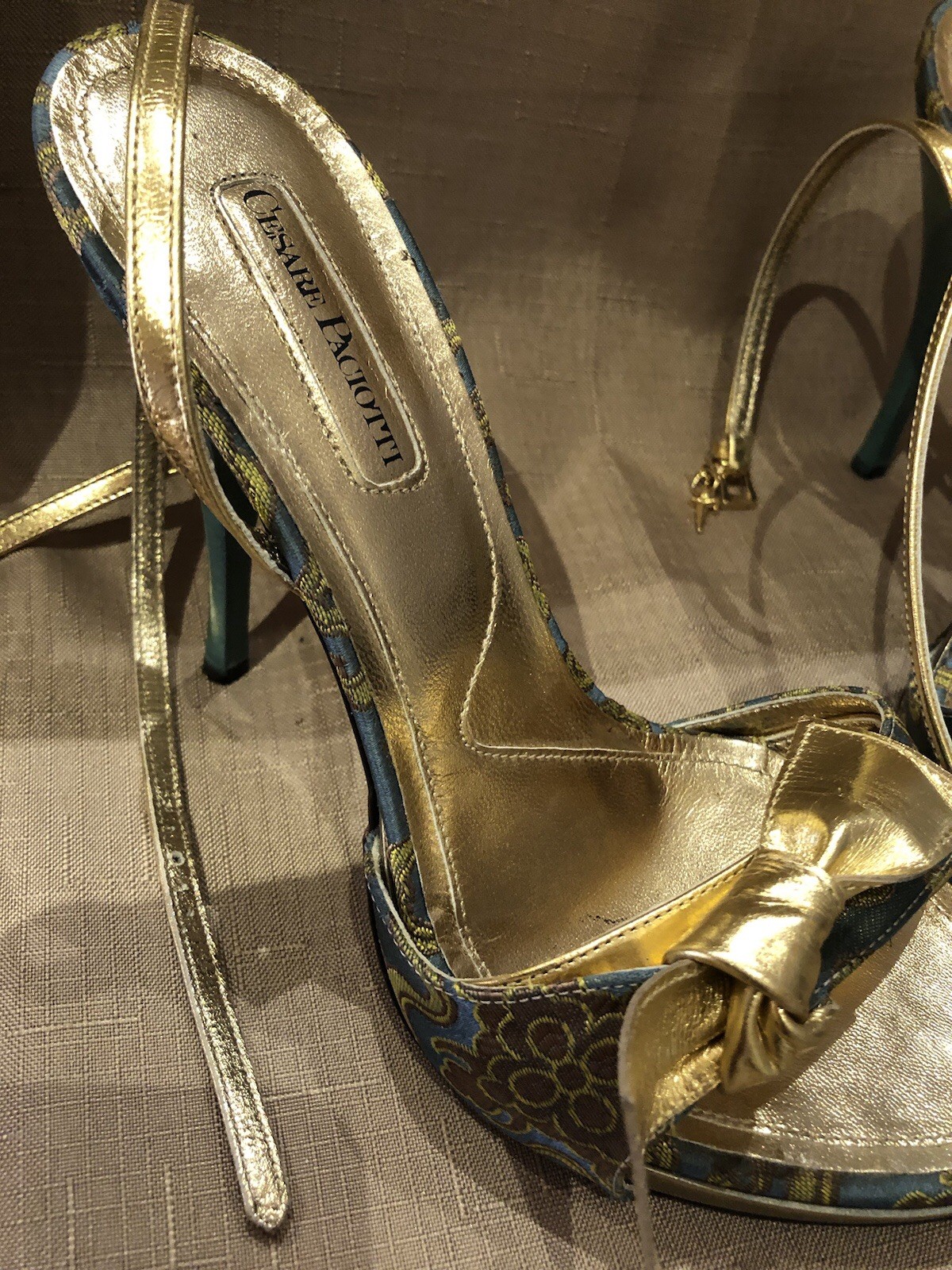 Gorgeous Cesare Paciotti Jacquard Silk Heels Shoes 3 81/2 Excellent Cond.