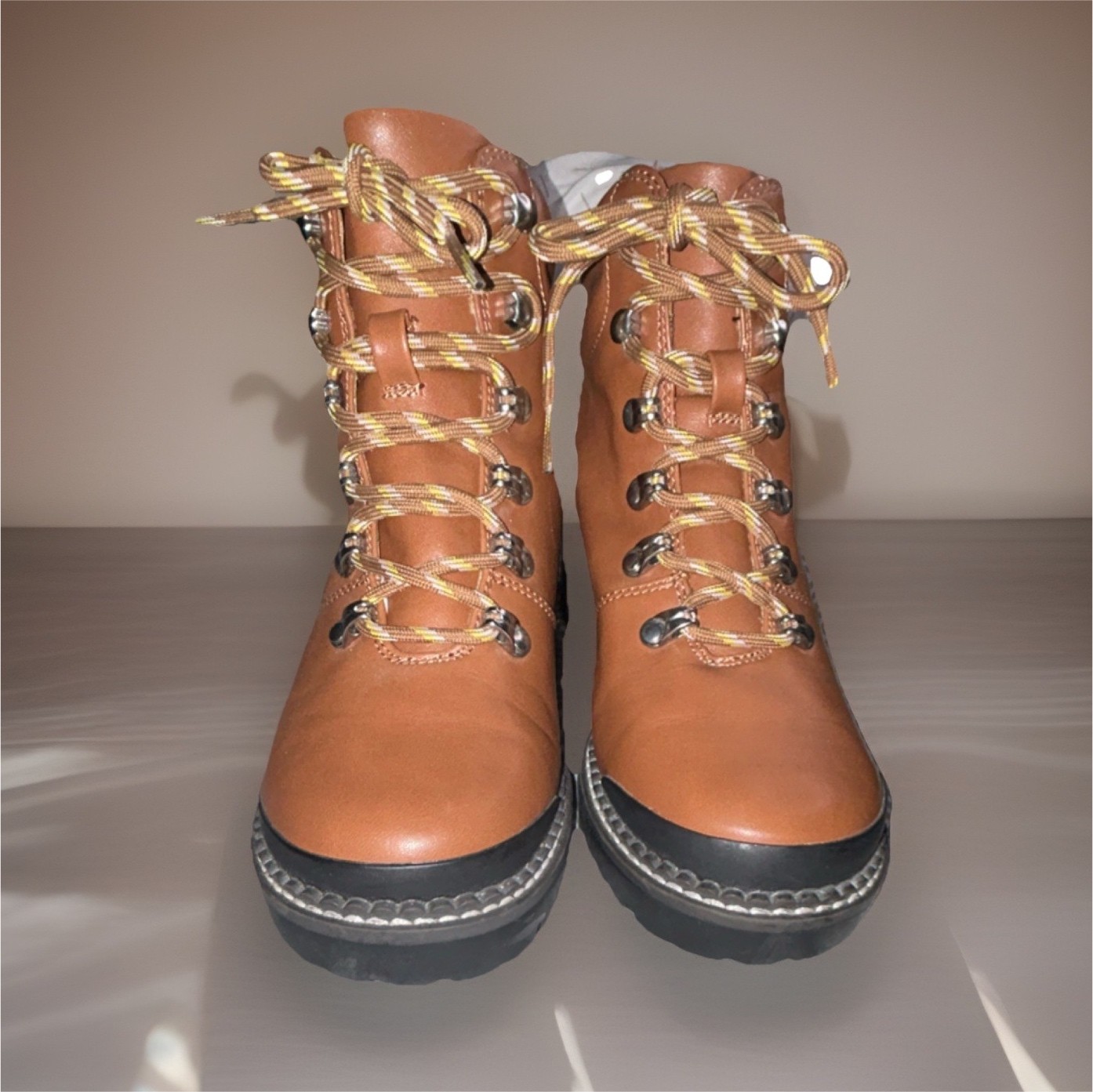 Brown Man Made Material Hiking Boots Rugged Sole US Size 6 MPN F18872174-021