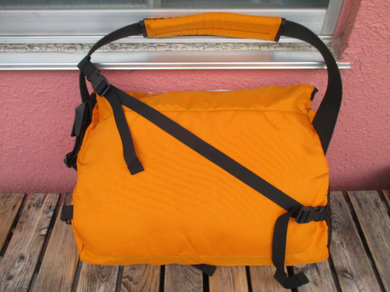PATAGONIA 2000FW Critical Mass Bag Mango H 14.9 x W 20 x D 7.8 in Made in USA