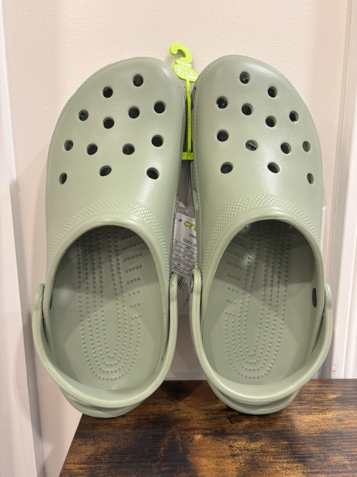 Authentic Brand new Unisex Crocs Classic Waterproof Marble Clog Shoes Size: m11
