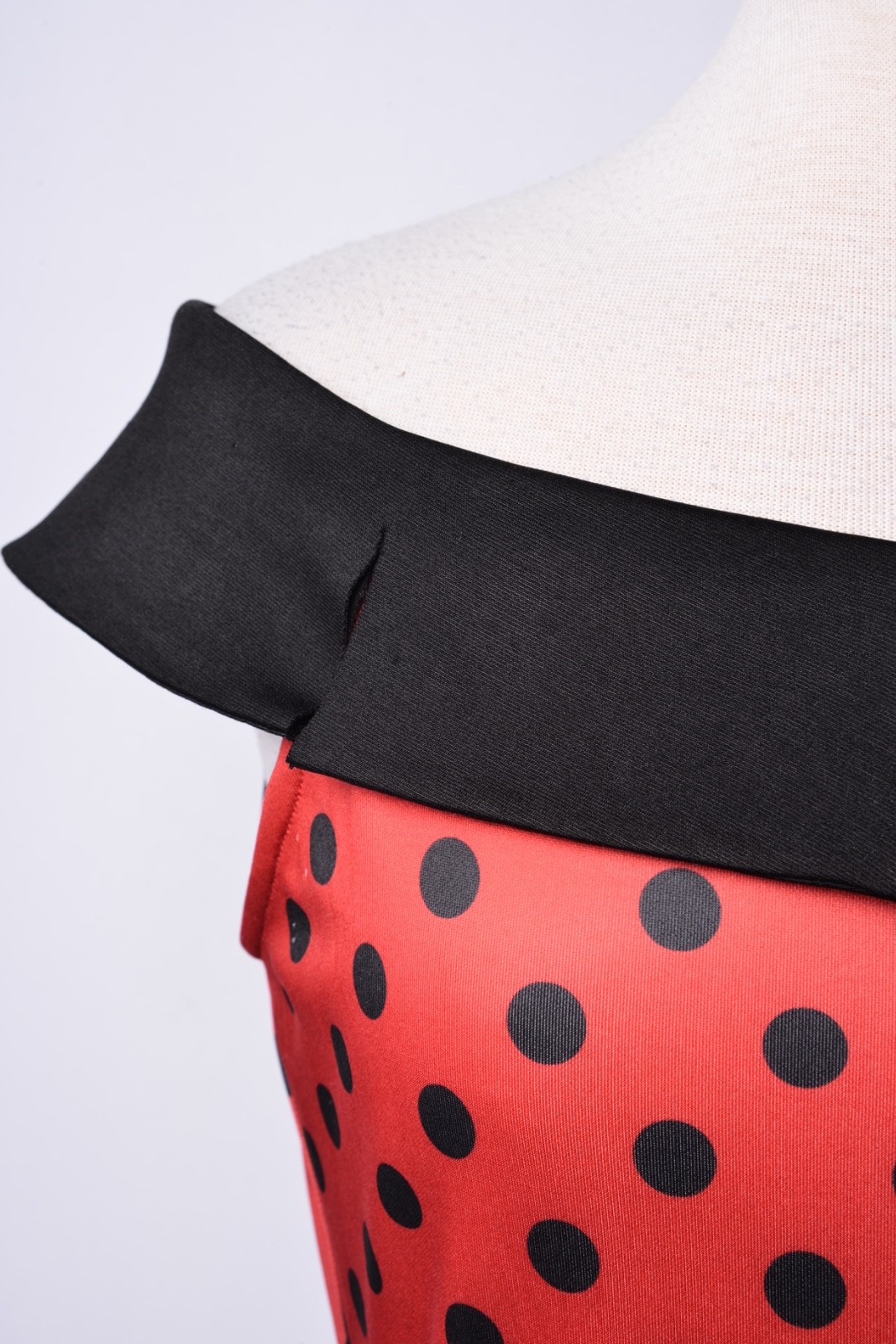 UNIQUE VINTAGE RED & BLACK DOT OFF THE SHOULDER SWING DRESS – NEW – REG & PLUS