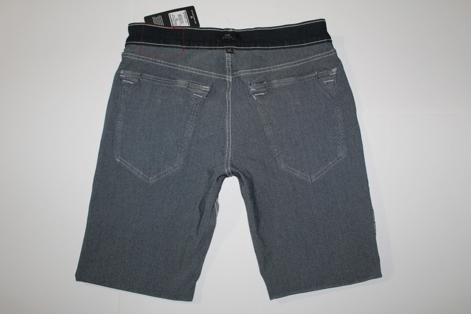True Religion Men’s Jeans size 32 Relaxed Slim