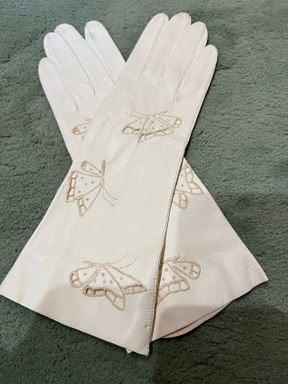 Vintage IVORY 12′ Leather Gloves Womens Sz 7 1/4 Made in ITALY EXCELLENT
