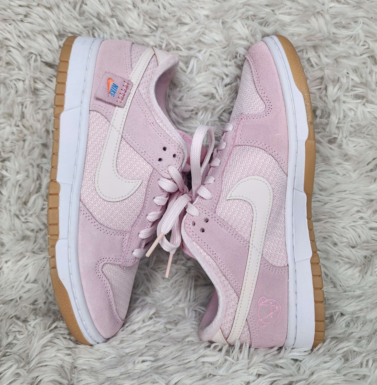 DS Nike Woman Dunk Low Teddy Bear light soft pink 2022