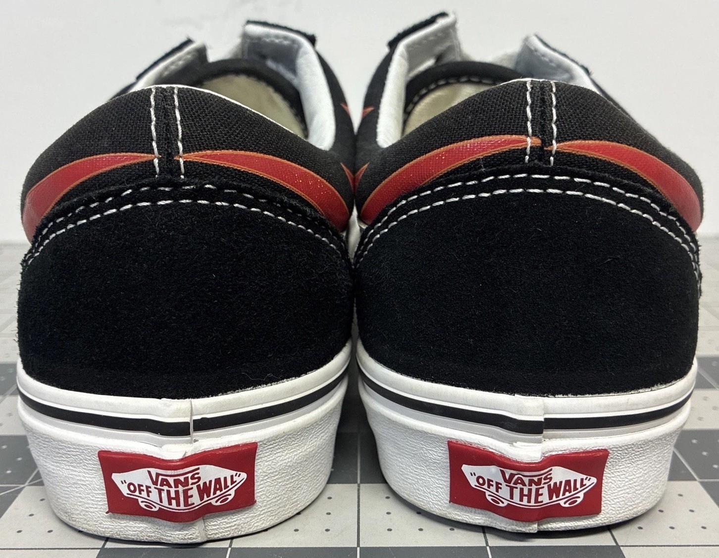 Vans Old Skool Flames US Men’s size 7.0, Women’s 8.5, UK 6.0, EUR 39.0 & CM 25.0
