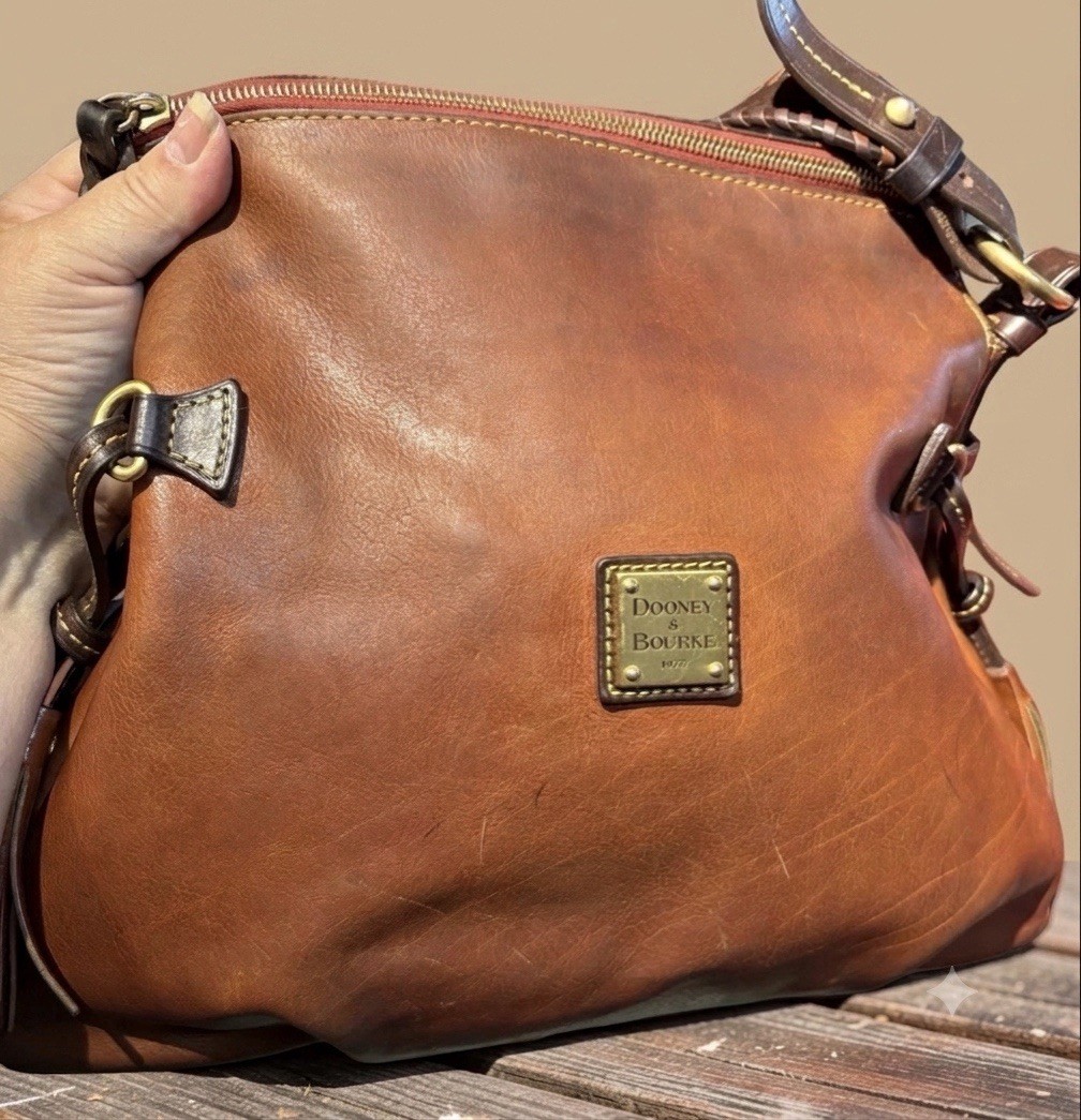 Dooney & Bourke Women’s Brown Hobo Shoulder Bag Zip Tassel Gold Hardware