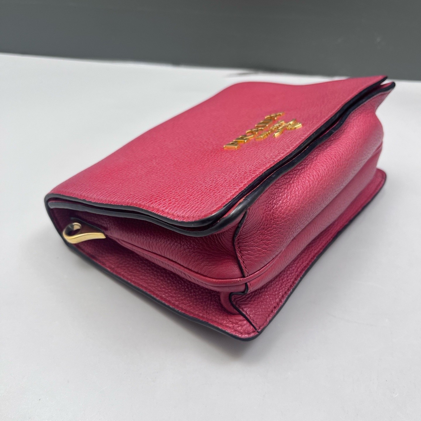 Prada Pre-Owned Authentic Crossbody Bag 20*14*8 Free Tracked Shipping