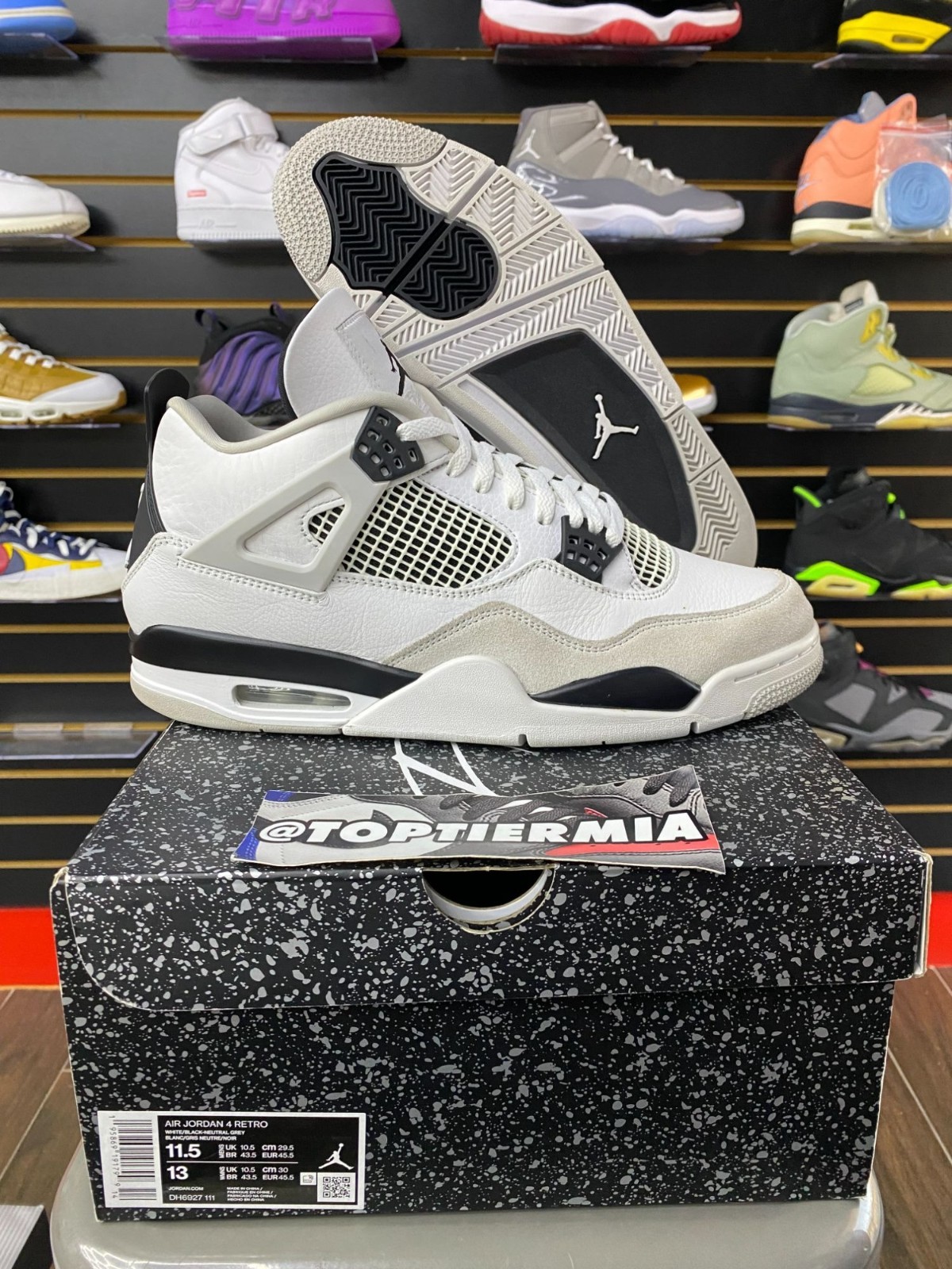 AIR JORDAN 4 MILITARY BLACK SZ 11.5
