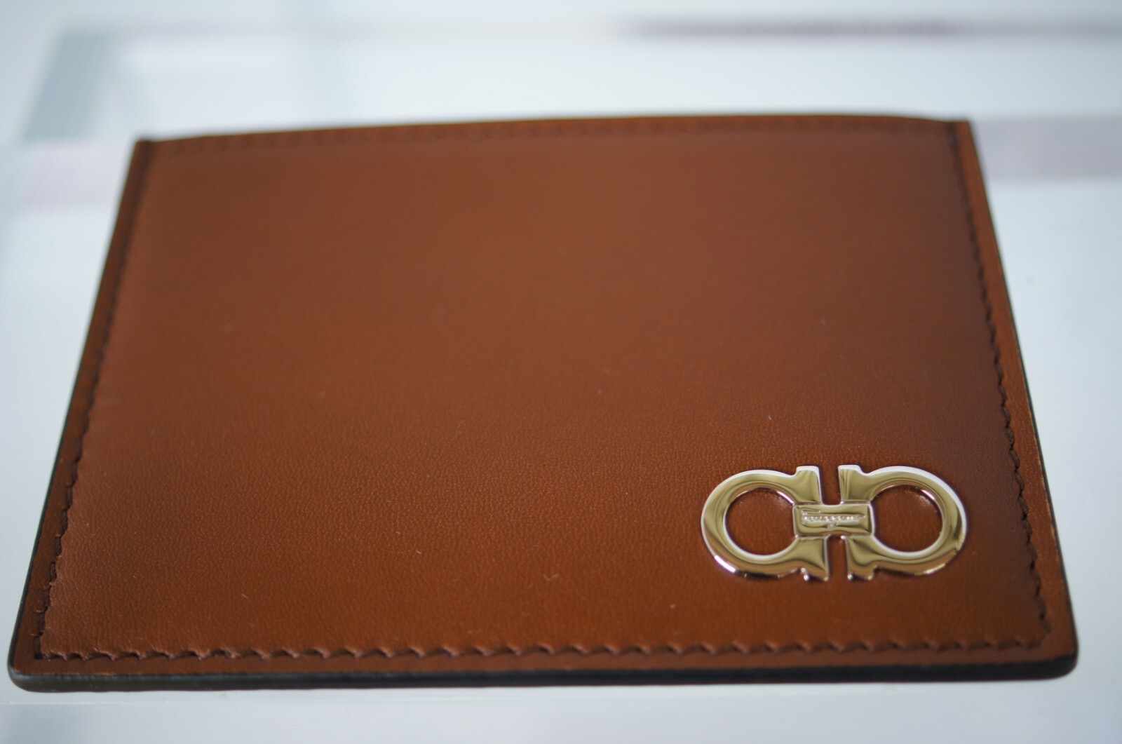 New Salvatore Ferragamo Men’s Wallet Credit Card Holder Brown Logo