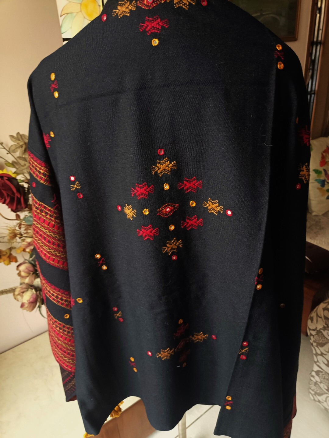 Traditional Tribal RAJASTHANI Shawl. Jacquard Design Mirrorwork Wool Blend Wrap.