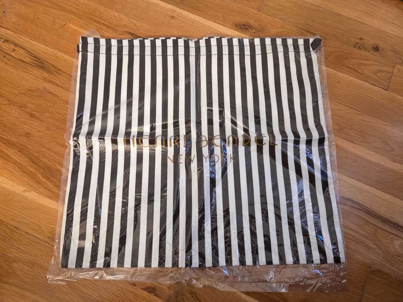 NEW Henri Bendel Dust Bag Brown White Stripe 15×16 Drawstring