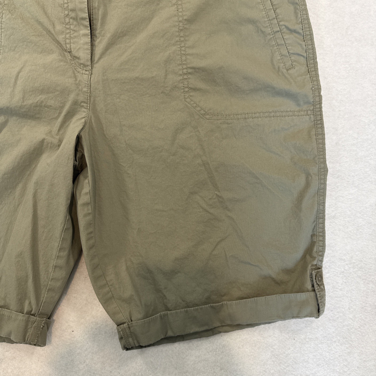 Chicos Womens Shorts 3.5 18 Olive Green Cargo Buttoned Hem Casual Utility