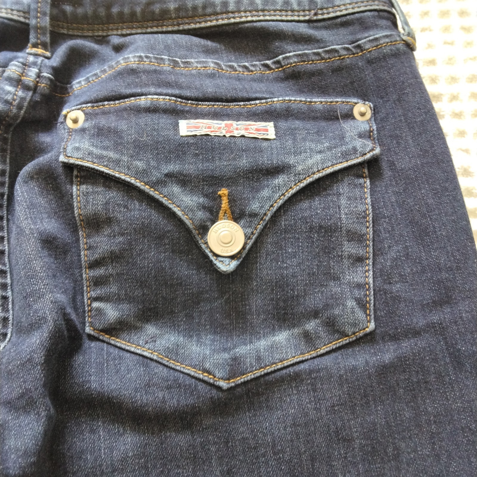 Hudson Jeans Women’s Dark Wash Cropped Cuffed Jeans – Size 27