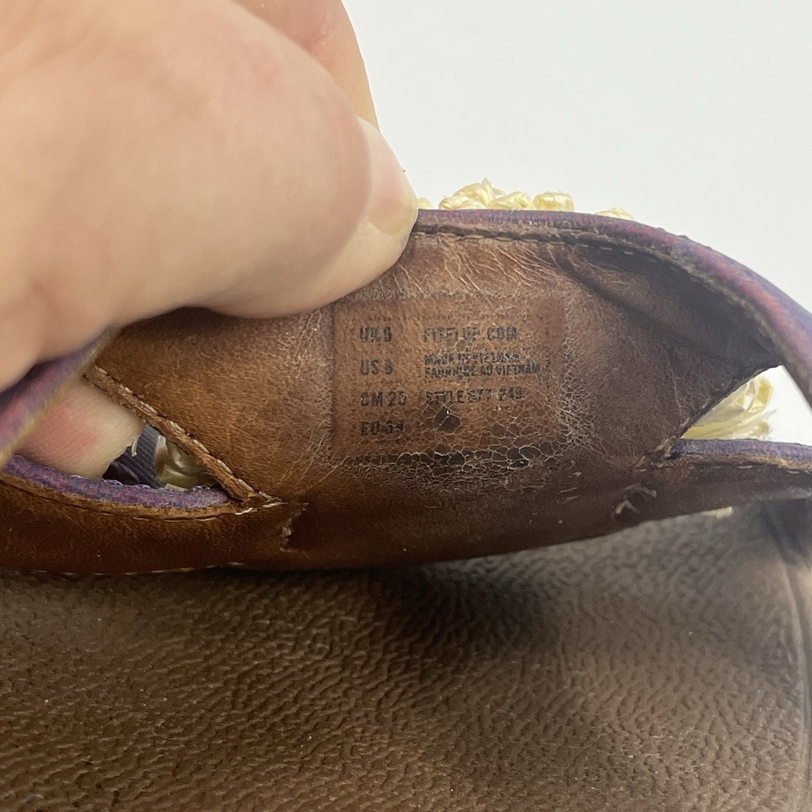 “FITFLOPS” Purple Pink Thong Sandals Slip on Floral Flower Women’s Sz 8
