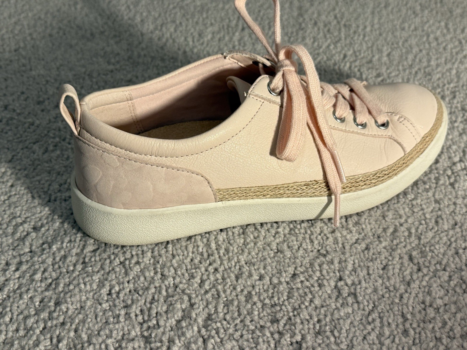 Vionic Winny Sneakers Pink Size 7.5