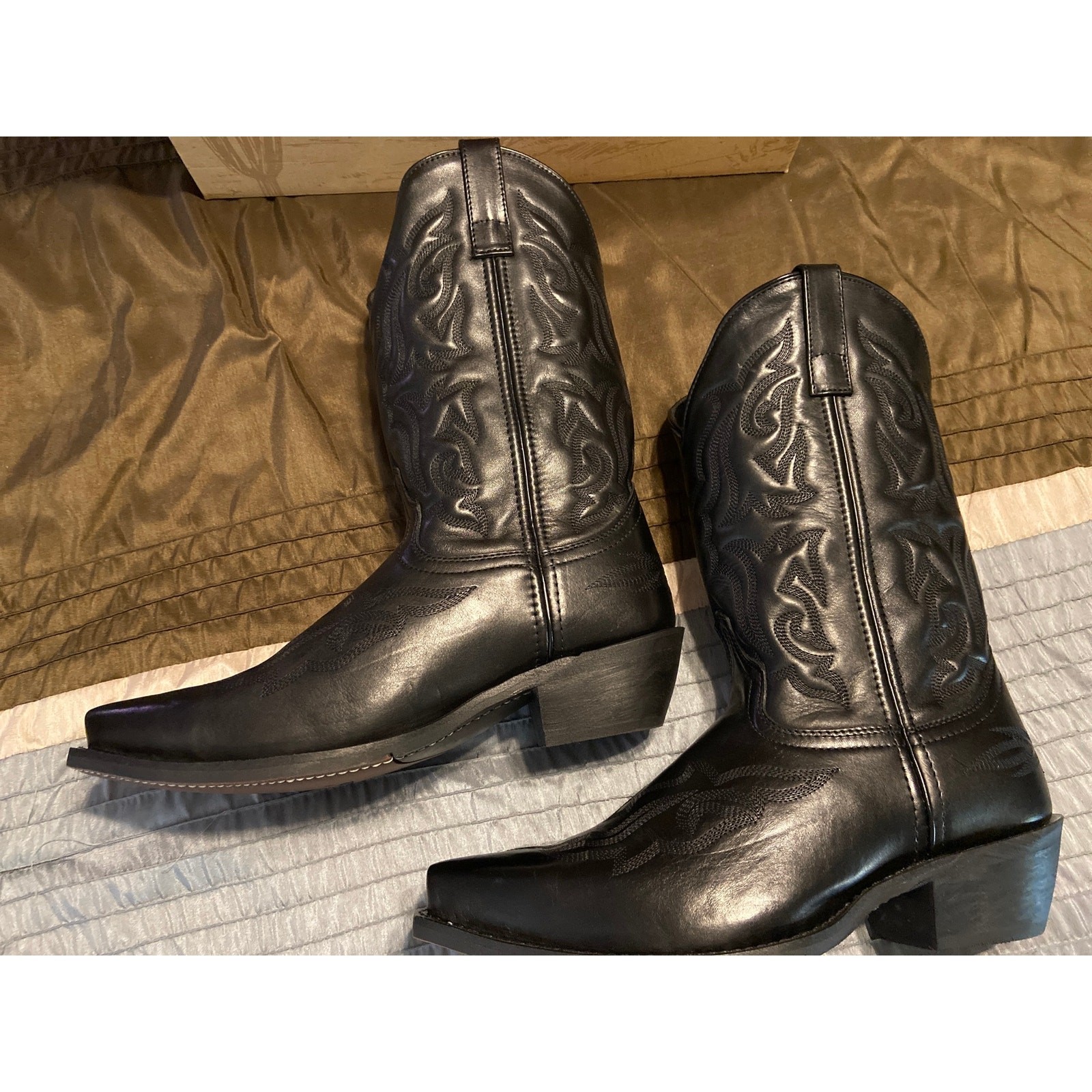 Laredo Men’s black 12 VP Stitch leather cowboy boots size 10 NWOT