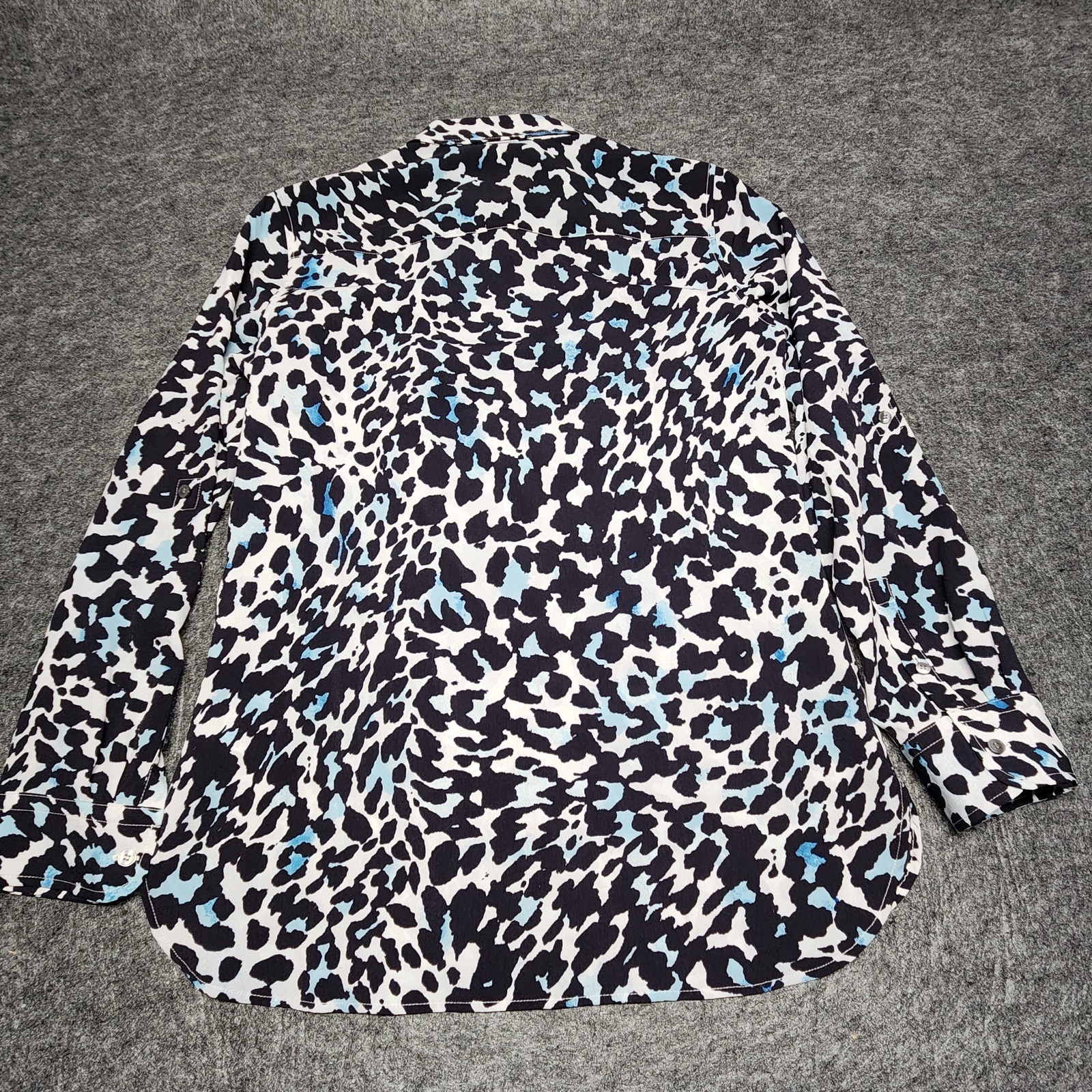 Talbots Petite Animal Print Hidden Buttons Roll Tab Sleeves Shirt Blouse PP NWT